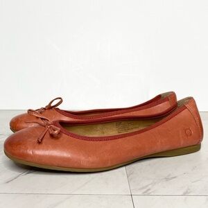 Born Brin Red Leather Flat 8 1/2 M